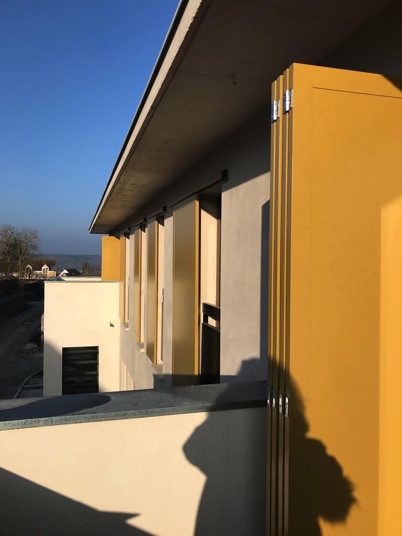 LOGEMENTS GROUPES ET MEDIATHEQUE